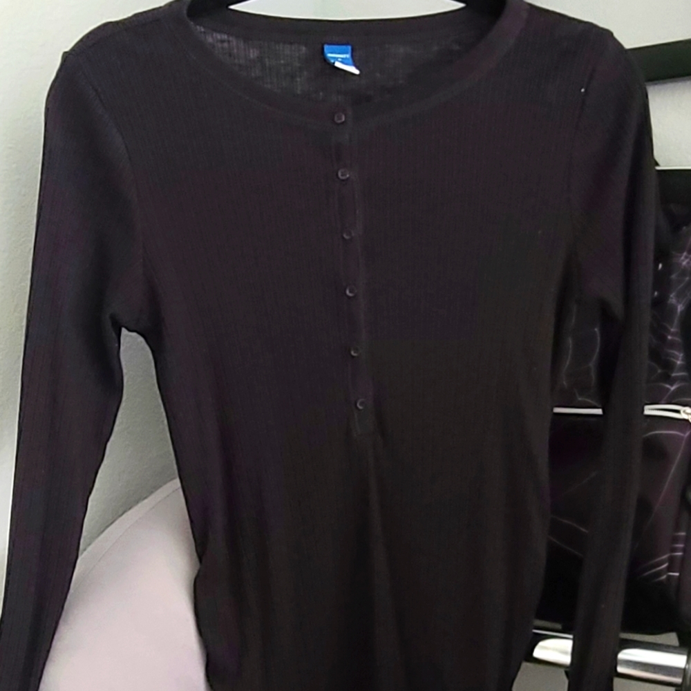 M old navy Maternity thermal long sleeve